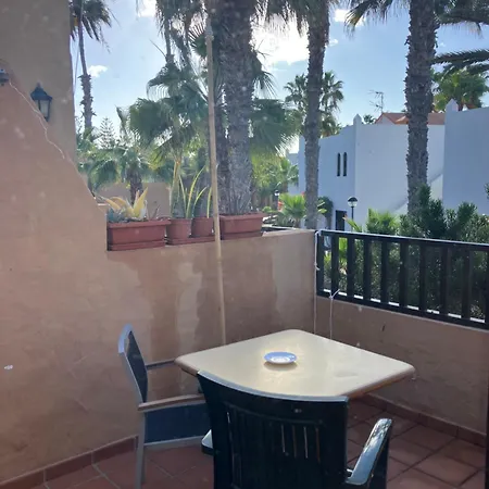 Confortable In * קורלחו